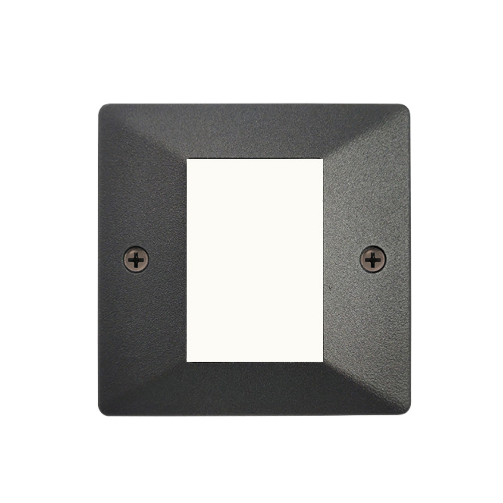 Boitier d'encastrement pour bouton poussoir 